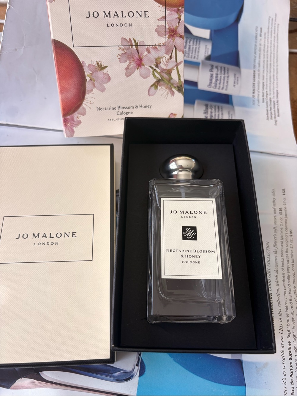 Jo Malone Nectarine Blossom & Honey holiday gift set with Box - Picture 4 of 7